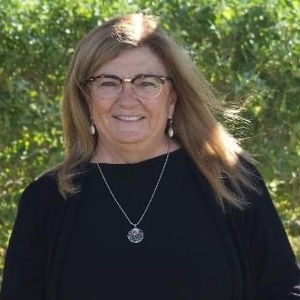 Betsy Hosick's avatar
